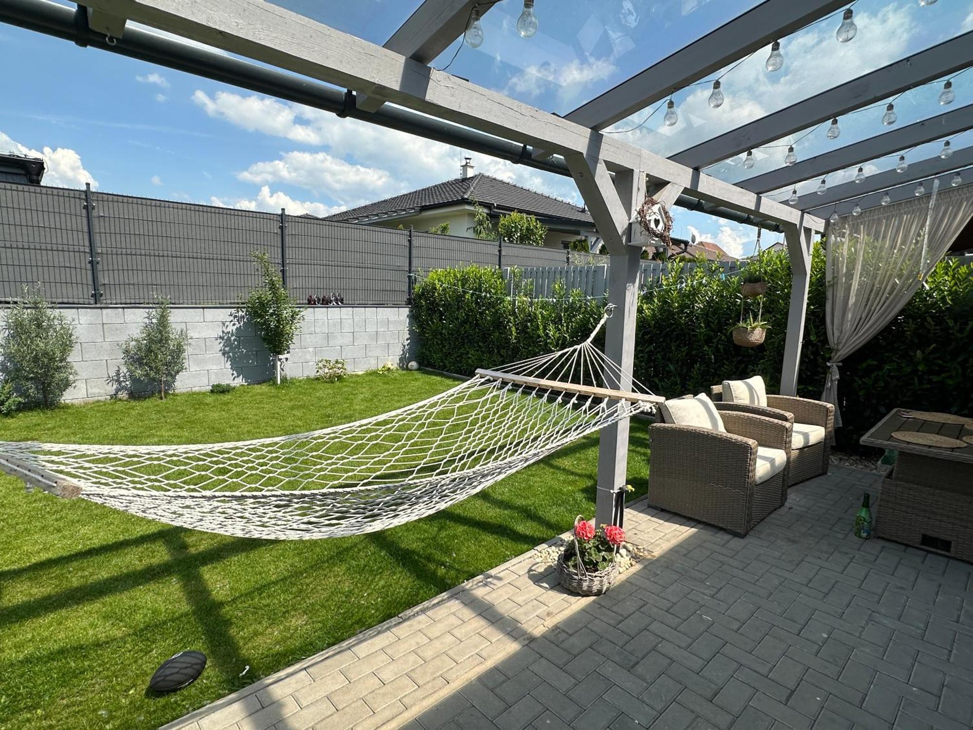 Beverly Hills House Pri Potoku By Pinkreal * Solcany